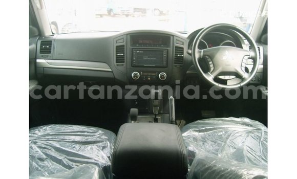 Buy Import Mitsubishi Pajero Black Car in Import - Dubai in Arusha Buy Import Mitsubishi Pajero Black Car in Import - Dubai in Arusha