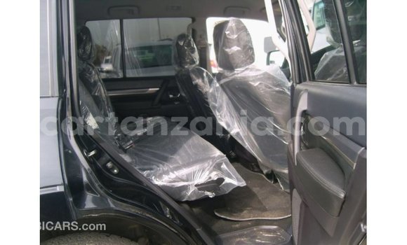 Buy Import Mitsubishi Pajero Black Car in Import - Dubai in Arusha Buy Import Mitsubishi Pajero Black Car in Import - Dubai in Arusha
