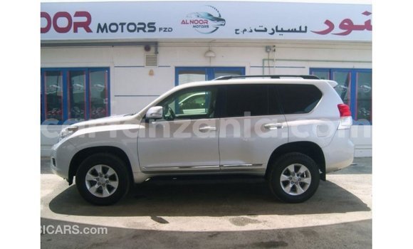 Nunua Imported Toyota Prado Nyingine Gari ndani ya Import - Dubai nchini Arusha Nunua Imported Toyota Prado Nyingine Gari ndani ya Import - Dubai nchini Arusha
