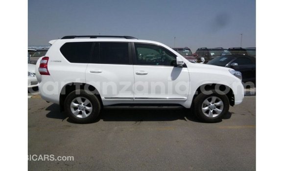 Buy Import Toyota Prado White Car in Import - Dubai in Arusha Buy Import Toyota Prado White Car in Import - Dubai in Arusha