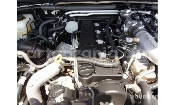Buy Import Toyota Prado White Car in Import - Dubai in Arusha Buy Import Toyota Prado White Car in Import - Dubai in Arusha
