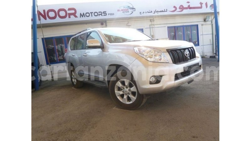 Big with watermark toyota prado arusha import dubai 8464