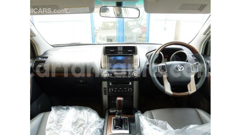 Big with watermark toyota prado arusha import dubai 8464