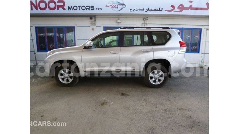 Big with watermark toyota prado arusha import dubai 8464