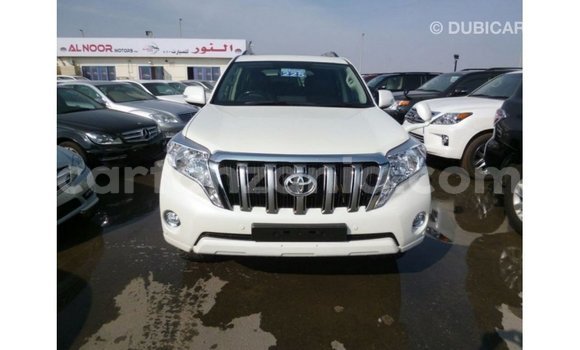 Nunua Imported Toyota Prado Nyeupe Gari ndani ya Import - Dubai nchini Arusha Nunua Imported Toyota Prado Nyeupe Gari ndani ya Import - Dubai nchini Arusha