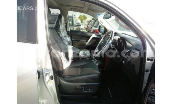 Nunua Imported Toyota Prado Nyingine Gari ndani ya Import - Dubai nchini Arusha Nunua Imported Toyota Prado Nyingine Gari ndani ya Import - Dubai nchini Arusha