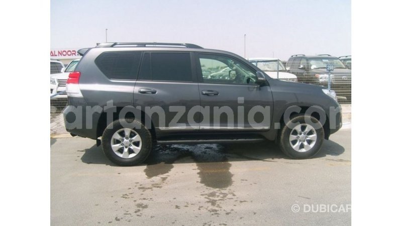 Big with watermark toyota prado arusha import dubai 8468