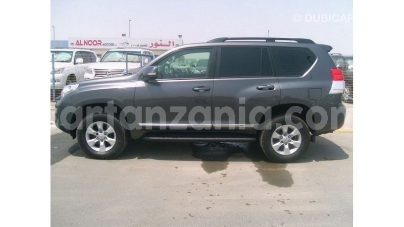 Big with watermark toyota prado arusha import dubai 8468