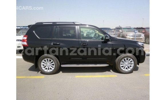 Nunua Imported Toyota Prado Nyeusi Gari ndani ya Import - Dubai nchini Arusha Nunua Imported Toyota Prado Nyeusi Gari ndani ya Import - Dubai nchini Arusha