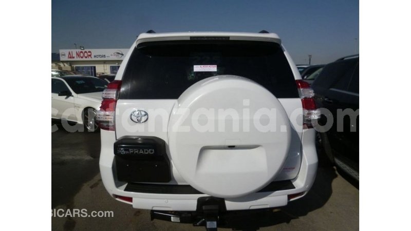 Big with watermark toyota prado arusha import dubai 8471