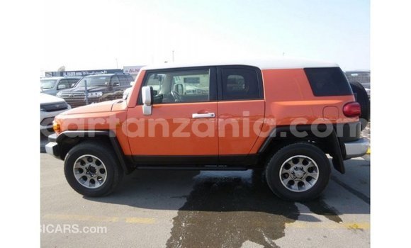 Nunua Imported Toyota FJ Cruiser Nyingine Gari ndani ya Import - Dubai nchini Arusha Nunua Imported Toyota FJ Cruiser Nyingine Gari ndani ya Import - Dubai nchini Arusha