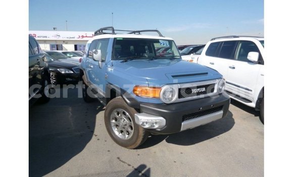 Nunua Imported Toyota FJ Cruiser Bluu Gari ndani ya Import - Dubai nchini Arusha Nunua Imported Toyota FJ Cruiser Bluu Gari ndani ya Import - Dubai nchini Arusha