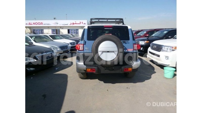 Big with watermark toyota fj cruiser arusha import dubai 8473