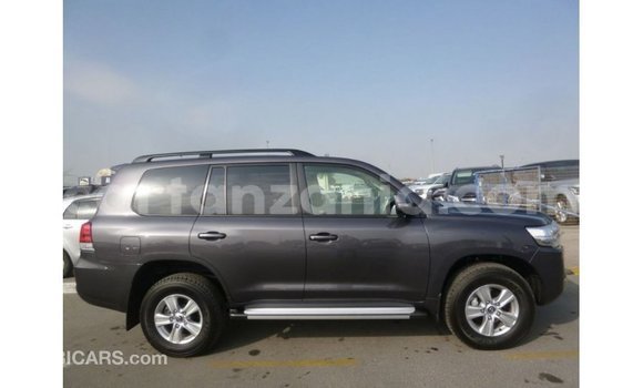 Nunua Imported Toyota Land Cruiser Nyingine Gari ndani ya Import - Dubai nchini Arusha Nunua Imported Toyota Land Cruiser Nyingine Gari ndani ya Import - Dubai nchini Arusha