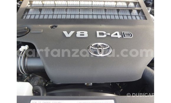 Nunua Imported Toyota Land Cruiser Nyingine Gari ndani ya Import - Dubai nchini Arusha Nunua Imported Toyota Land Cruiser Nyingine Gari ndani ya Import - Dubai nchini Arusha