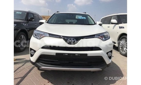 Nunua Imported Toyota 4Runner Nyeupe Gari ndani ya Import - Dubai nchini Arusha Nunua Imported Toyota 4Runner Nyeupe Gari ndani ya Import - Dubai nchini Arusha