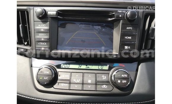 Nunua Imported Toyota 4Runner Nyeupe Gari ndani ya Import - Dubai nchini Arusha Nunua Imported Toyota 4Runner Nyeupe Gari ndani ya Import - Dubai nchini Arusha