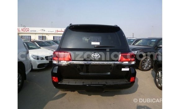 Nunua Imported Toyota Land Cruiser Nyeusi Gari ndani ya Import - Dubai nchini Arusha Nunua Imported Toyota Land Cruiser Nyeusi Gari ndani ya Import - Dubai nchini Arusha