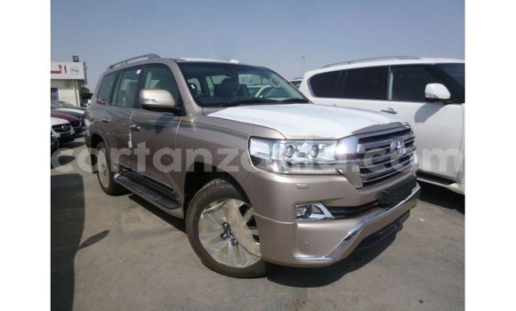 Nunua Imported Toyota Land Cruiser Nyingine Gari ndani ya Import - Dubai nchini Arusha Nunua Imported Toyota Land Cruiser Nyingine Gari ndani ya Import - Dubai nchini Arusha