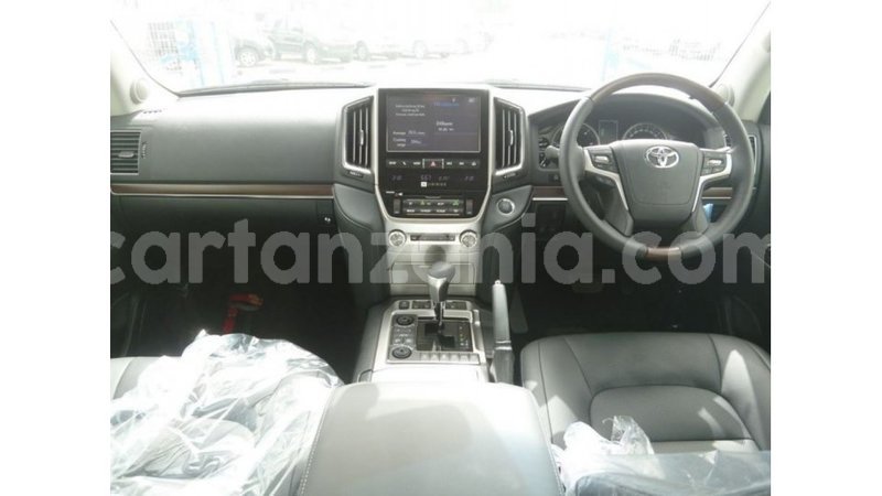 Big with watermark toyota land cruiser arusha import dubai 8492