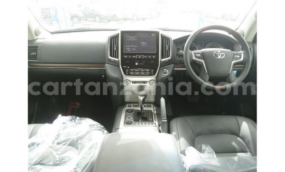Nunua Imported Toyota Land Cruiser Nyeusi Gari ndani ya Import - Dubai nchini Arusha Nunua Imported Toyota Land Cruiser Nyeusi Gari ndani ya Import - Dubai nchini Arusha