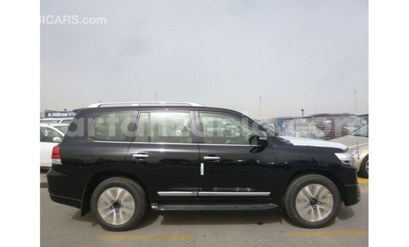 Nunua Imported Toyota Land Cruiser Nyeusi Gari ndani ya Import - Dubai nchini Arusha Nunua Imported Toyota Land Cruiser Nyeusi Gari ndani ya Import - Dubai nchini Arusha
