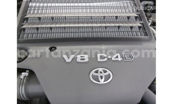 Nunua Imported Toyota Land Cruiser Nyeusi Gari ndani ya Import - Dubai nchini Arusha Nunua Imported Toyota Land Cruiser Nyeusi Gari ndani ya Import - Dubai nchini Arusha