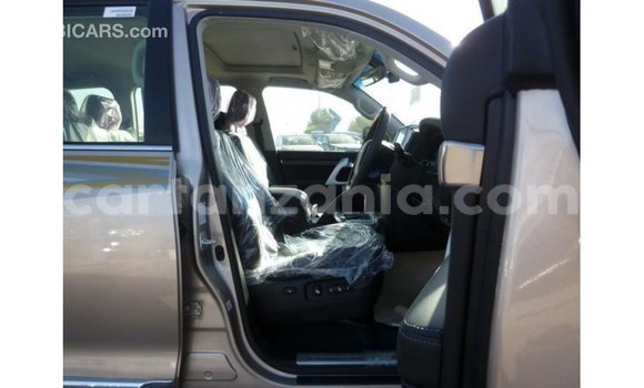 Nunua Imported Toyota Land Cruiser Nyingine Gari ndani ya Import - Dubai nchini Arusha Nunua Imported Toyota Land Cruiser Nyingine Gari ndani ya Import - Dubai nchini Arusha
