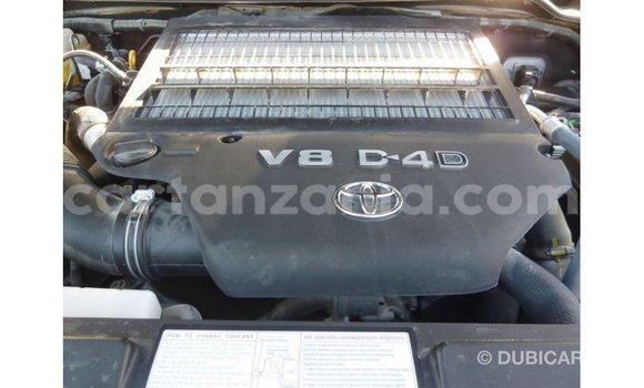 Nunua Imported Toyota Land Cruiser Nyingine Gari ndani ya Import - Dubai nchini Arusha Nunua Imported Toyota Land Cruiser Nyingine Gari ndani ya Import - Dubai nchini Arusha