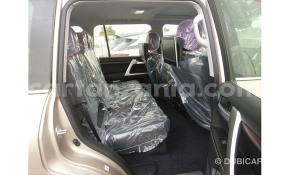 Nunua Imported Toyota Land Cruiser Nyingine Gari ndani ya Import - Dubai nchini Arusha Nunua Imported Toyota Land Cruiser Nyingine Gari ndani ya Import - Dubai nchini Arusha