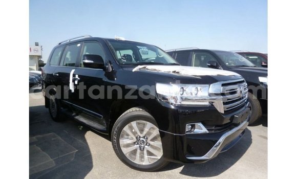 Buy Import Toyota Land Cruiser Black Car in Import - Dubai in Arusha Buy Import Toyota Land Cruiser Black Car in Import - Dubai in Arusha