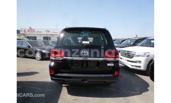 Buy Import Toyota Land Cruiser Black Car in Import - Dubai in Arusha Buy Import Toyota Land Cruiser Black Car in Import - Dubai in Arusha