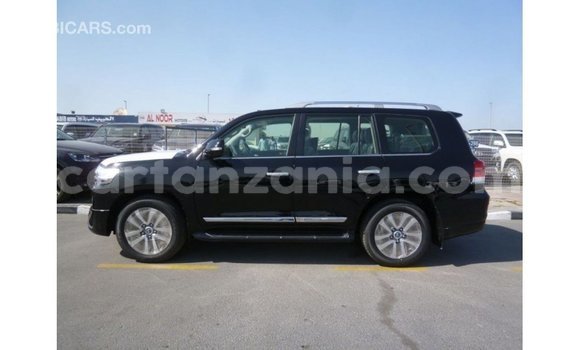 Buy Import Toyota Land Cruiser Black Car in Import - Dubai in Arusha Buy Import Toyota Land Cruiser Black Car in Import - Dubai in Arusha