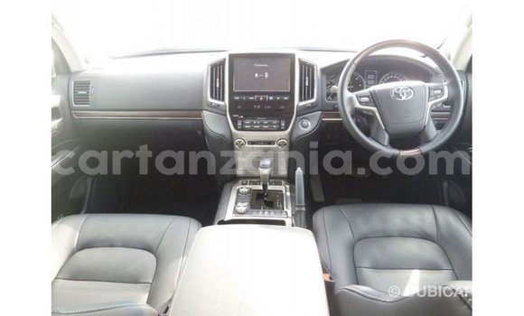 Buy Import Toyota Land Cruiser Black Car in Import - Dubai in Arusha Buy Import Toyota Land Cruiser Black Car in Import - Dubai in Arusha
