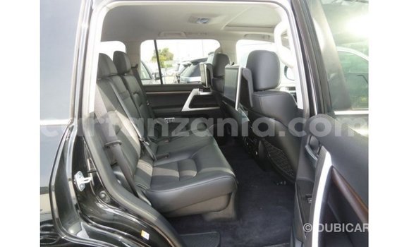 Buy Import Toyota Land Cruiser Black Car in Import - Dubai in Arusha Buy Import Toyota Land Cruiser Black Car in Import - Dubai in Arusha