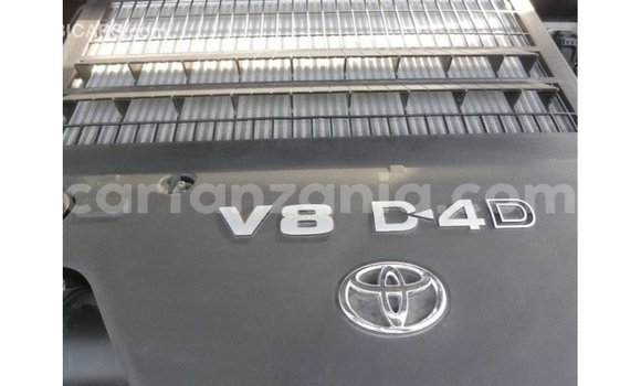 Buy Import Toyota Land Cruiser Black Car in Import - Dubai in Arusha Buy Import Toyota Land Cruiser Black Car in Import - Dubai in Arusha