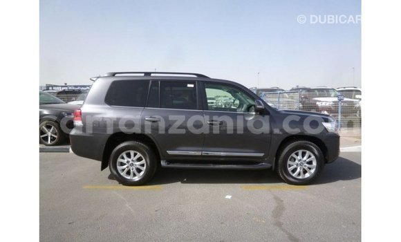 Buy Import Toyota Land Cruiser Other Car in Import - Dubai in Arusha Buy Import Toyota Land Cruiser Other Car in Import - Dubai in Arusha
