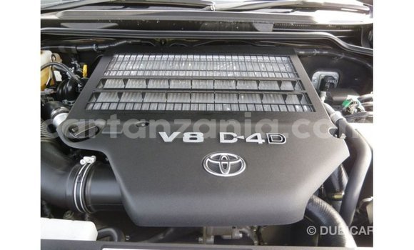 Buy Import Toyota Land Cruiser Other Car in Import - Dubai in Arusha Buy Import Toyota Land Cruiser Other Car in Import - Dubai in Arusha