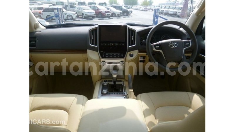 Big with watermark toyota land cruiser arusha import dubai 8500