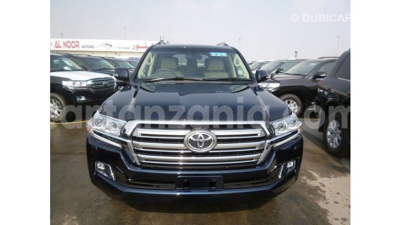 Big with watermark toyota land cruiser arusha import dubai 8500