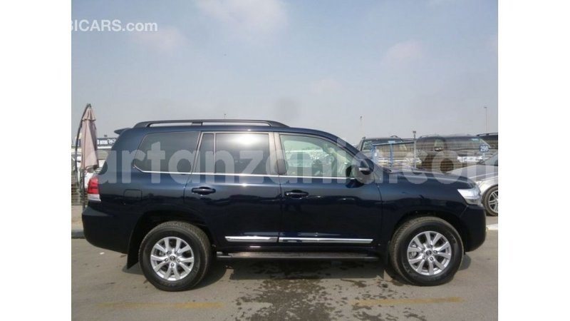 Big with watermark toyota land cruiser arusha import dubai 8500