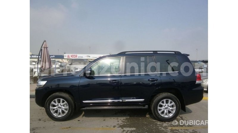 Big with watermark toyota land cruiser arusha import dubai 8500