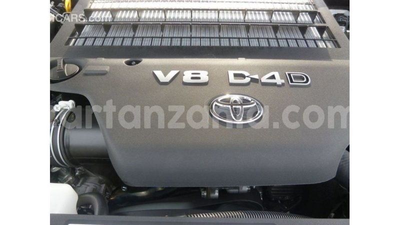 Big with watermark toyota land cruiser arusha import dubai 8500