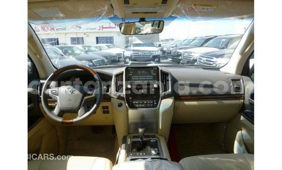 Nunua Imported Toyota Land Cruiser Nyingine Gari ndani ya Import - Dubai nchini Arusha Nunua Imported Toyota Land Cruiser Nyingine Gari ndani ya Import - Dubai nchini Arusha