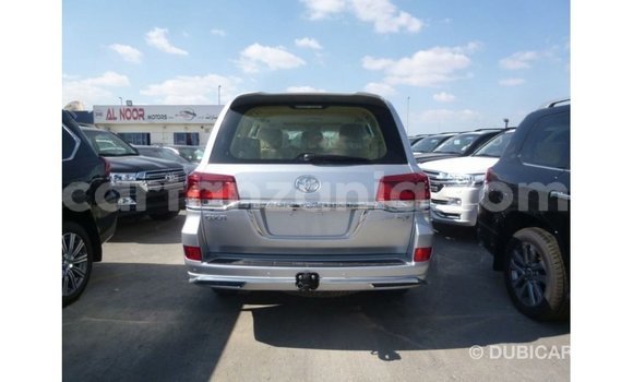 Nunua Imported Toyota Land Cruiser Nyingine Gari ndani ya Import - Dubai nchini Arusha Nunua Imported Toyota Land Cruiser Nyingine Gari ndani ya Import - Dubai nchini Arusha