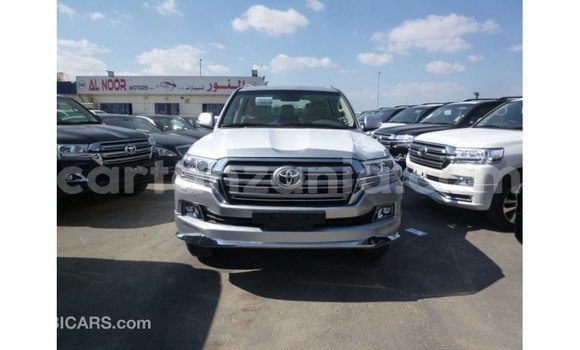 Buy Import Toyota Land Cruiser Other Car in Import - Dubai in Arusha Buy Import Toyota Land Cruiser Other Car in Import - Dubai in Arusha