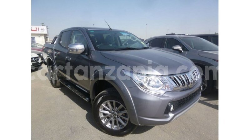 Big with watermark mitsubishi i arusha import dubai 8504