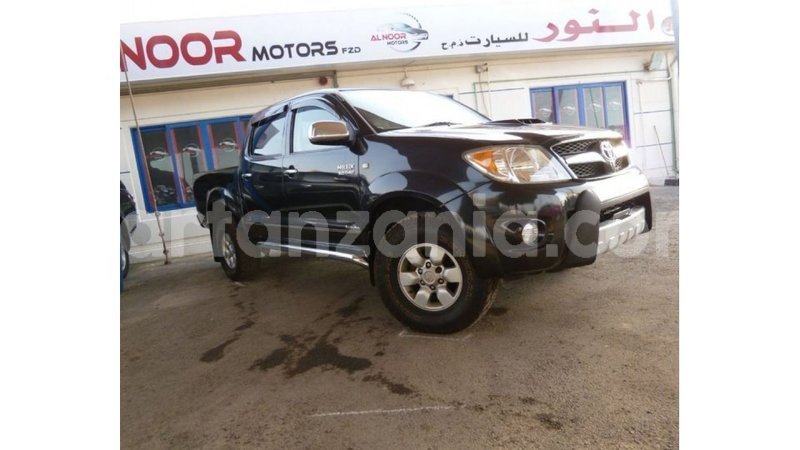 Big with watermark toyota hilux arusha import dubai 8505