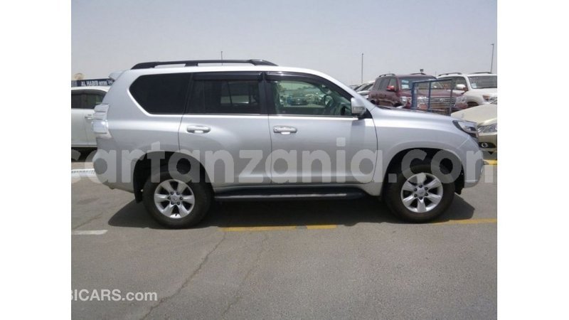 Big with watermark toyota prado arusha import dubai 8509