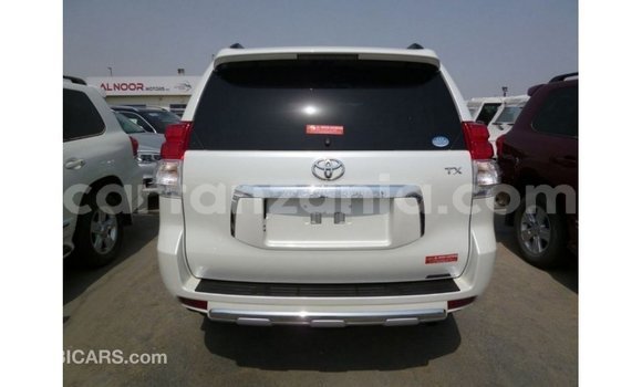 Nunua Imported Toyota Prado Nyeupe Gari ndani ya Import - Dubai nchini Arusha Nunua Imported Toyota Prado Nyeupe Gari ndani ya Import - Dubai nchini Arusha